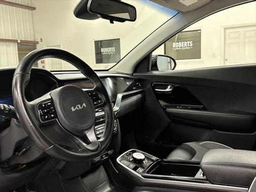 2022 Kia Niro EV EX