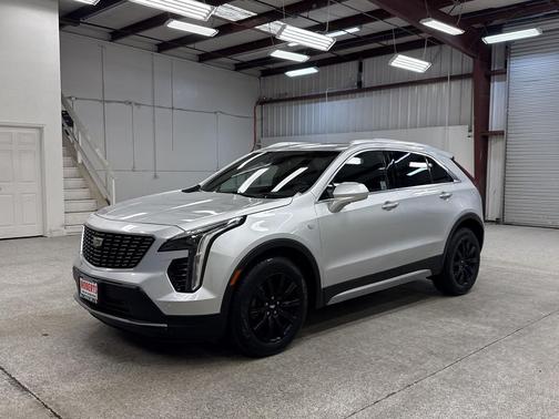2020 Cadillac XT4 Premium Luxury