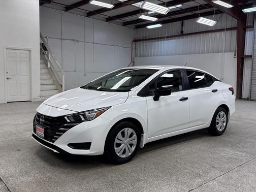 2024 Nissan Versa 1.6 S