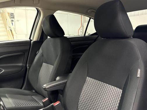 2024 Nissan Versa 1.6 S