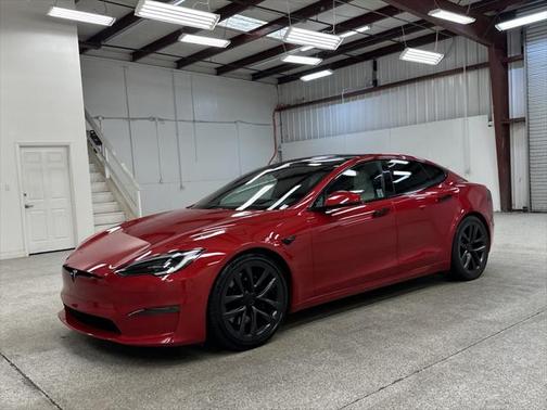 2022 Tesla Model S Plaid