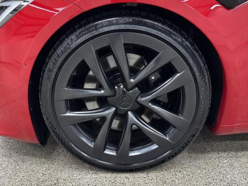 2022 Tesla Model S Plaid