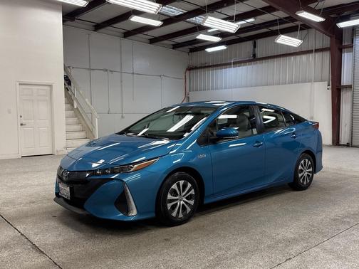 2022 Toyota Prius Prime XLE