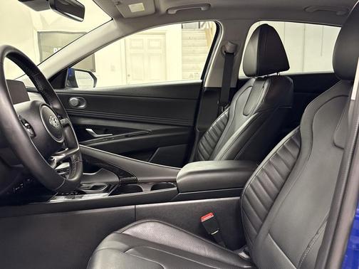 2022 Hyundai ELANTRA HEV Limited
