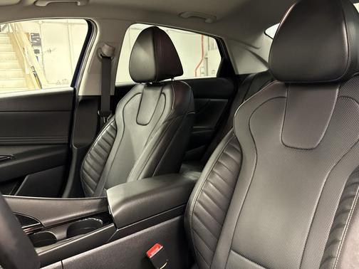2022 Hyundai ELANTRA HEV Limited