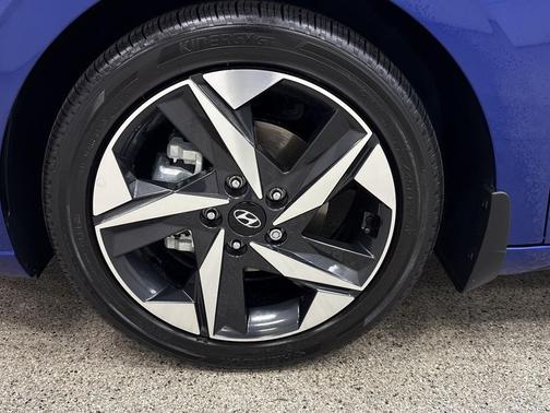 2022 Hyundai ELANTRA HEV Limited
