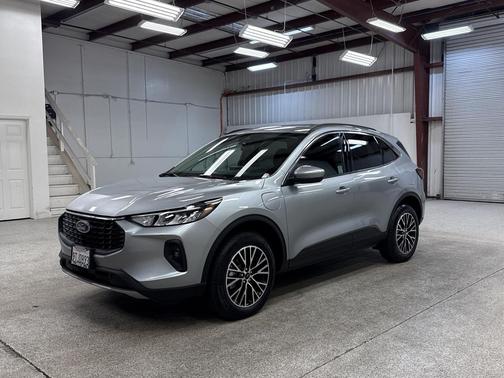 2024 Ford Escape PHEV Base