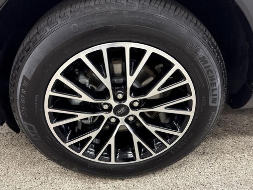 2024 Ford Escape PHEV Base