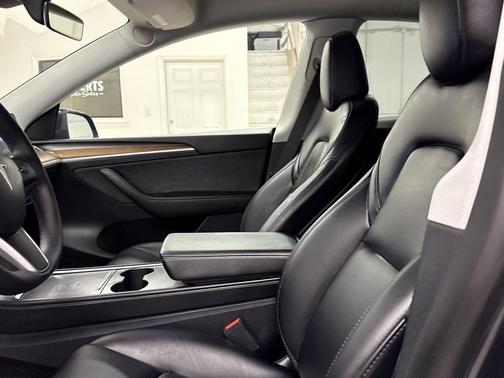 2024 Tesla Model Y Long Range Dual Motor All-Wheel Drive