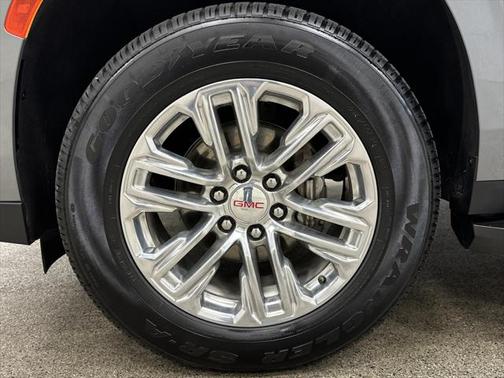 2022 GMC Yukon XL SLT
