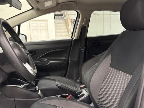 2020 Nissan Versa 1.6 S
