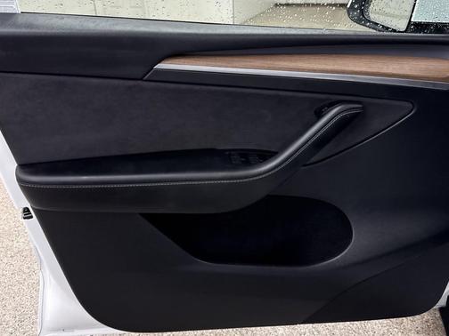 2023 Tesla Model Y Performance Dual Motor All-Wheel Drive