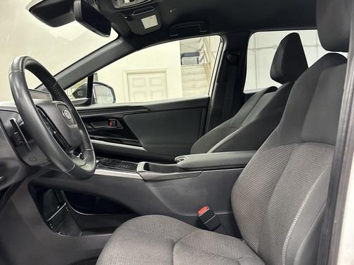 2023 Subaru Solterra Premium
