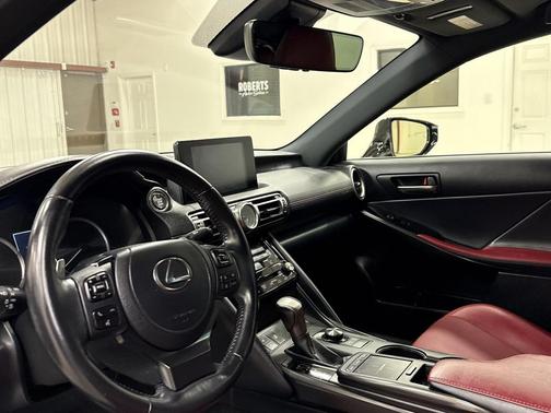 2021 Lexus IS 300 Base