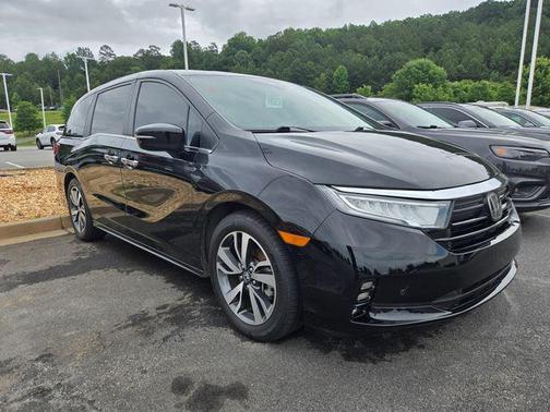 Crystal Black Pearl 2023 Honda Odyssey Touring