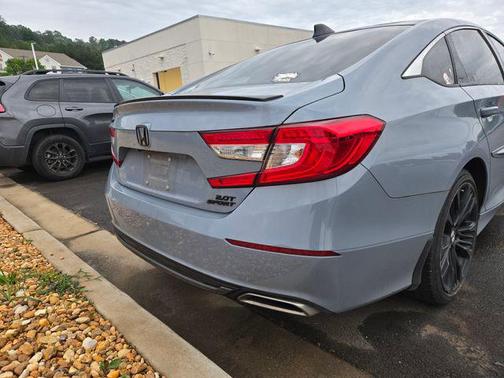 Sonic Gray Pearl 2022 Honda Accord Sport 2.0T