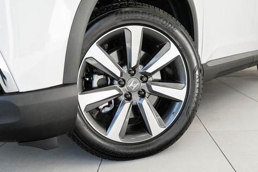 2024 Honda Pilot Touring 8-Passenger