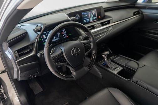 2020 Lexus ES 300h Base