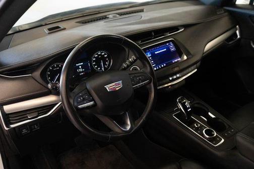 2020 Cadillac XT4 Premium Luxury