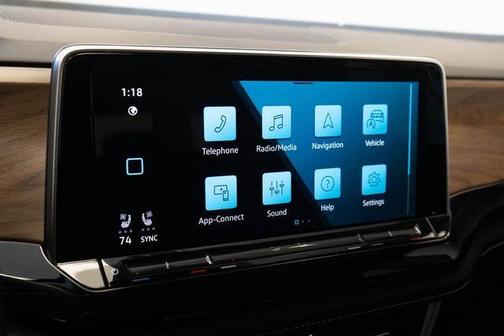 2025 Volkswagen Atlas 2.0T SE w/Technology 4MOTION