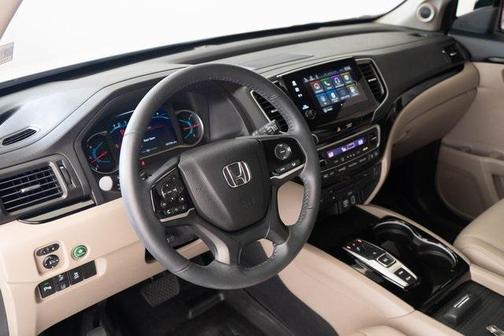 2022 Honda Pilot Touring 8-Passenger
