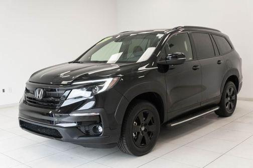 Crystal Black Pearl 2022 Honda Pilot AWD TrailSport
