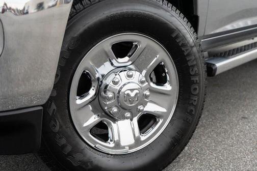 2024 RAM 2500 Tradesman Crew Cab 4x4 6'4' Box