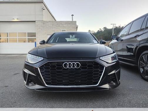 2023 Audi A4 45 S line Premium Plus