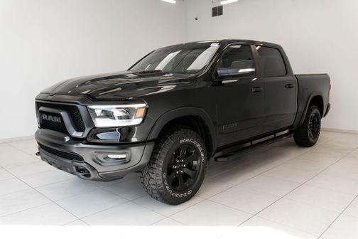 Diamond Black Crystal Pearlcoat 2022 RAM 1500 Rebel