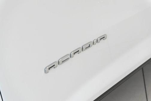 2025 GMC Acadia FWD Elevation