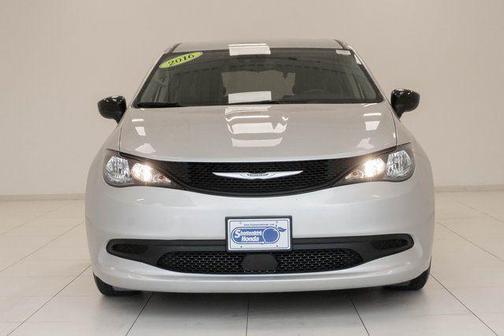 2024 Chrysler Voyager LX