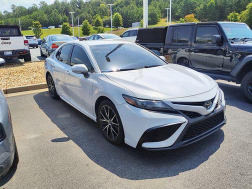 Ice Edge 2023 Toyota Camry SE