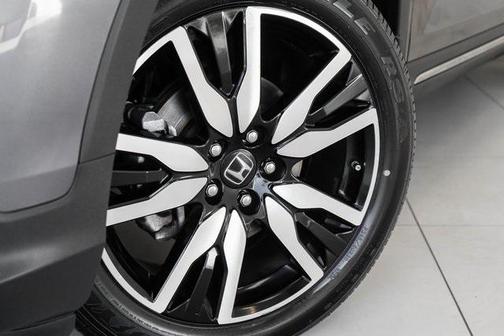 2019 Honda Pilot Touring 8-Passenger