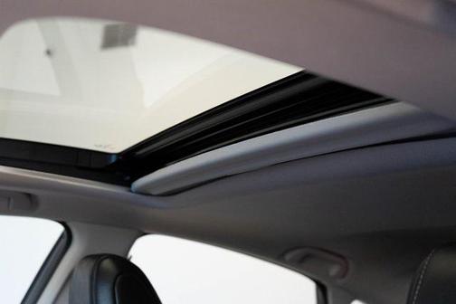 2022 Honda Insight Touring