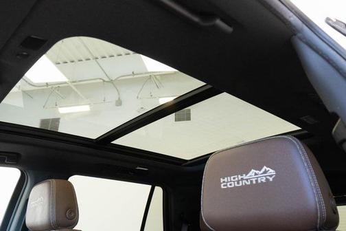 2022 Chevrolet Tahoe 4WD High Country