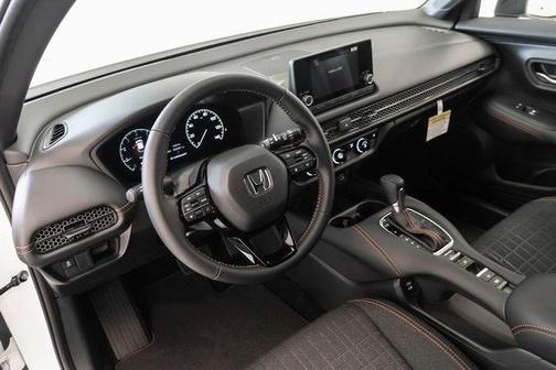 2025 Honda HR-V 2WD Sport