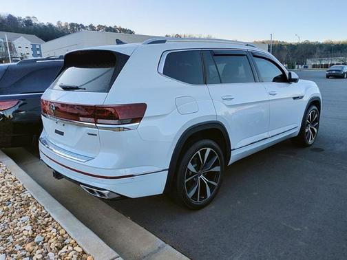 2024 Volkswagen Atlas 2.0T SEL Premium R-Line 4MOTION
