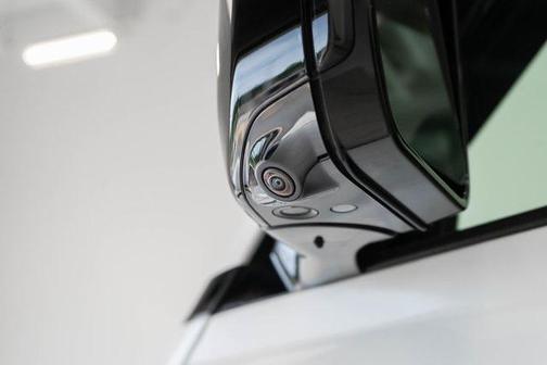 2023 Land Rover Defender 130 S