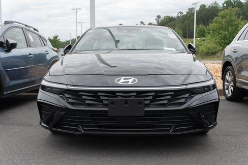 Abyss Black 2024 Hyundai ELANTRA SEL