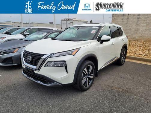 Pearl White Tricoat 2023 Nissan Rogue SL