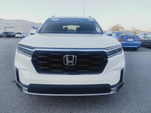 2023 Honda Pilot AWD Elite