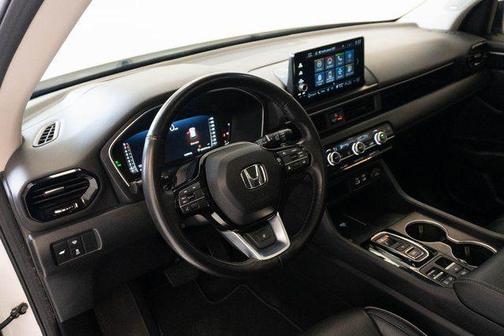 2023 Honda Pilot AWD Elite