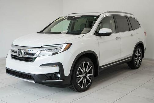 2022 Honda Pilot Touring 8-Passenger