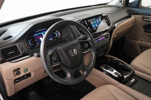2022 Honda Pilot Touring 8-Passenger
