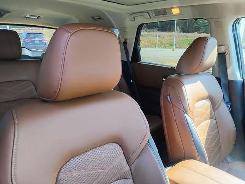 2023 Nissan Pathfinder Platinum 4WD