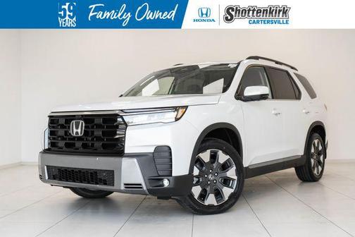 Platinum White Pearl 2026 Honda Pilot Touring 8-Passenger