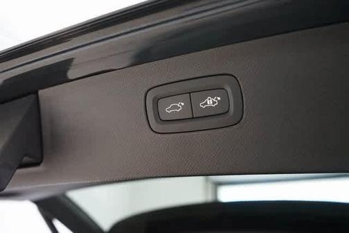 2022 Volvo XC90 T6 Inscription