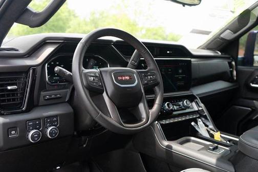 2024 GMC Sierra 2500 AT4