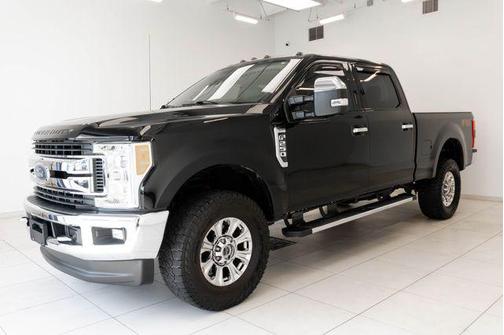 Shadow Black 2017 Ford F-250 XLT