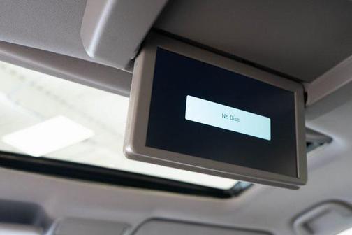 2022 Honda Pilot Touring 8-Passenger